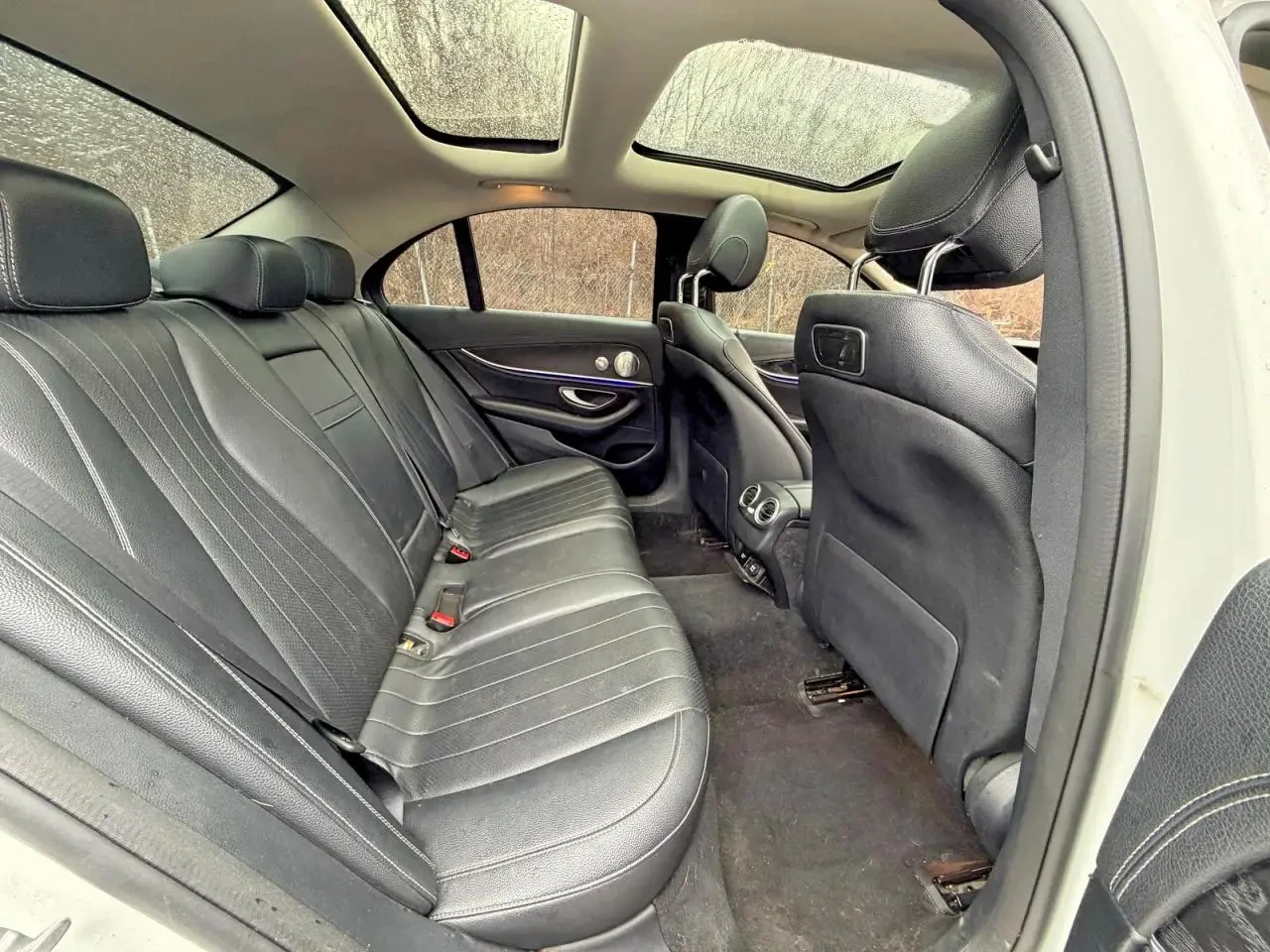 Mercedes-Benz E 300, снимка 8 - Автомобили и джипове - 54079995