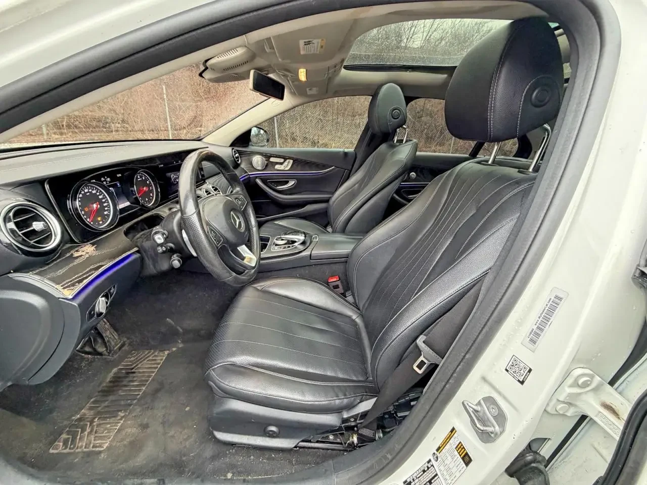 Mercedes-Benz E 300, снимка 13 - Автомобили и джипове - 54079995