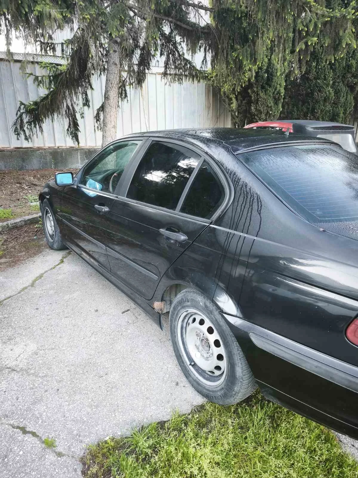 BMW 320, снимка 5 - Автомобили и джипове - 54775445