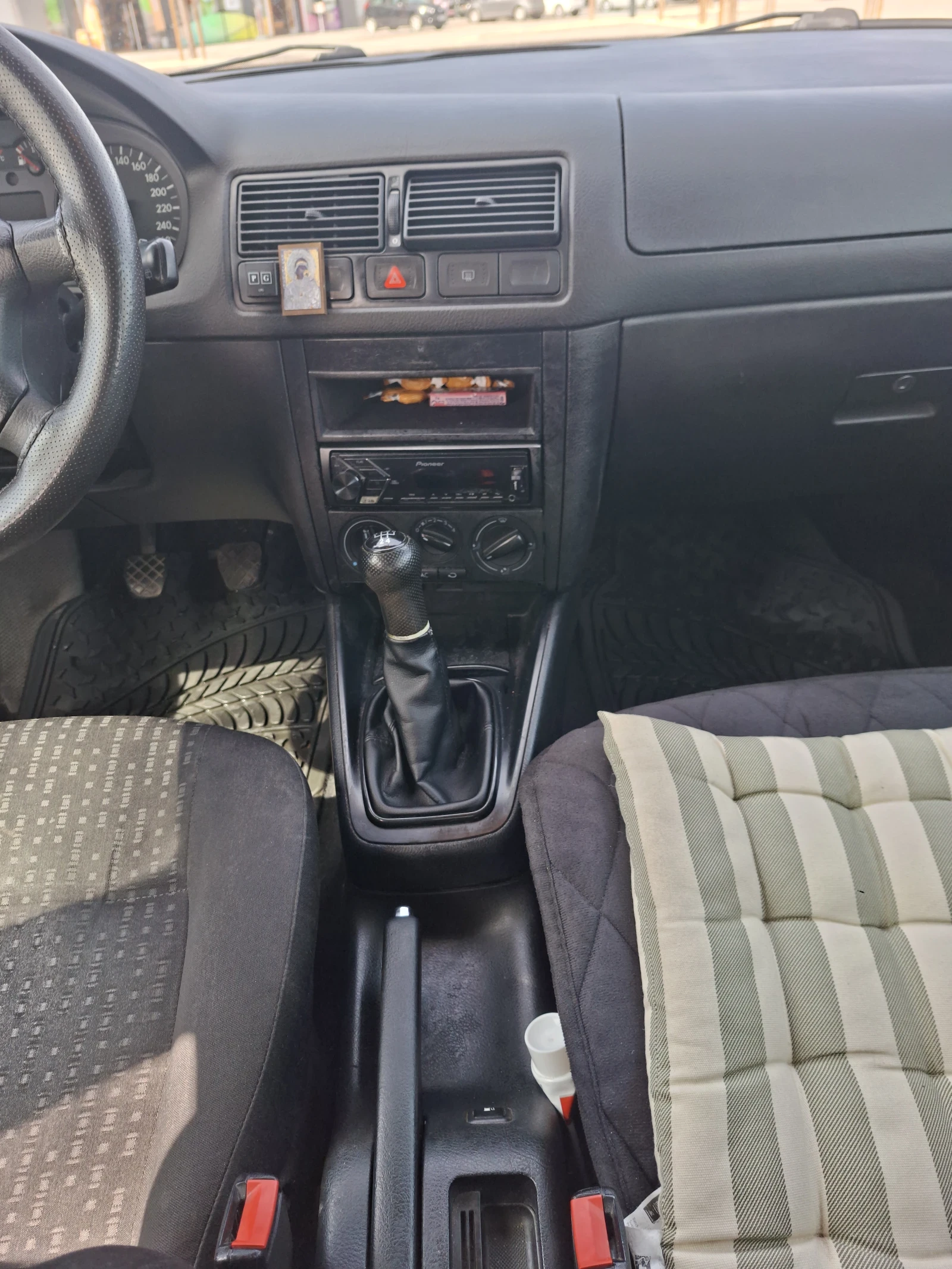 VW Golf, снимка 7 - Автомобили и джипове - 54227035