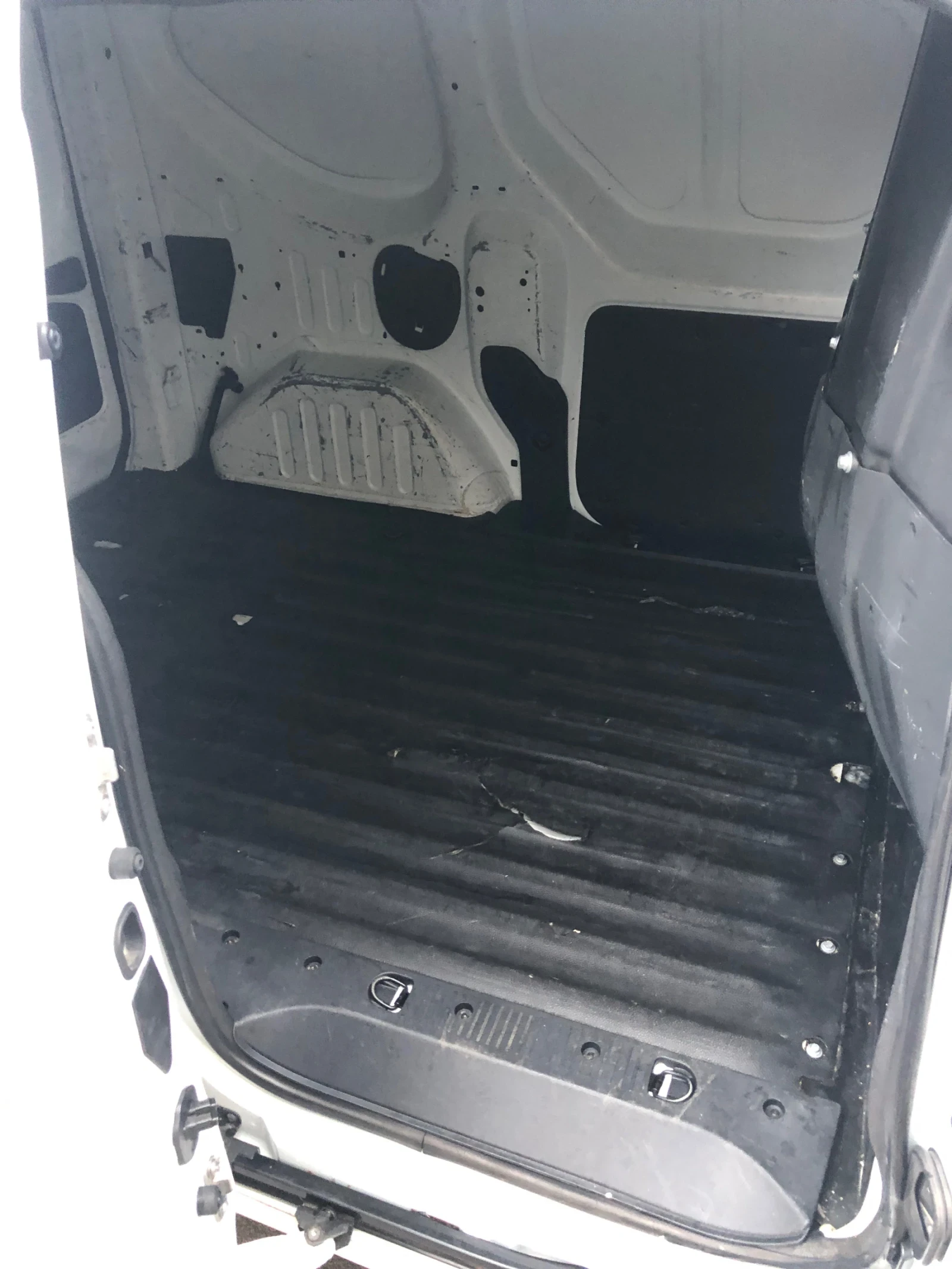 Dacia Dokker, снимка 7 - Автомобили и джипове - 54526750