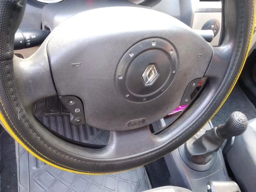 Renault Megane Grandtur 2, снимка 4 - Автомобили и джипове - 54612761
