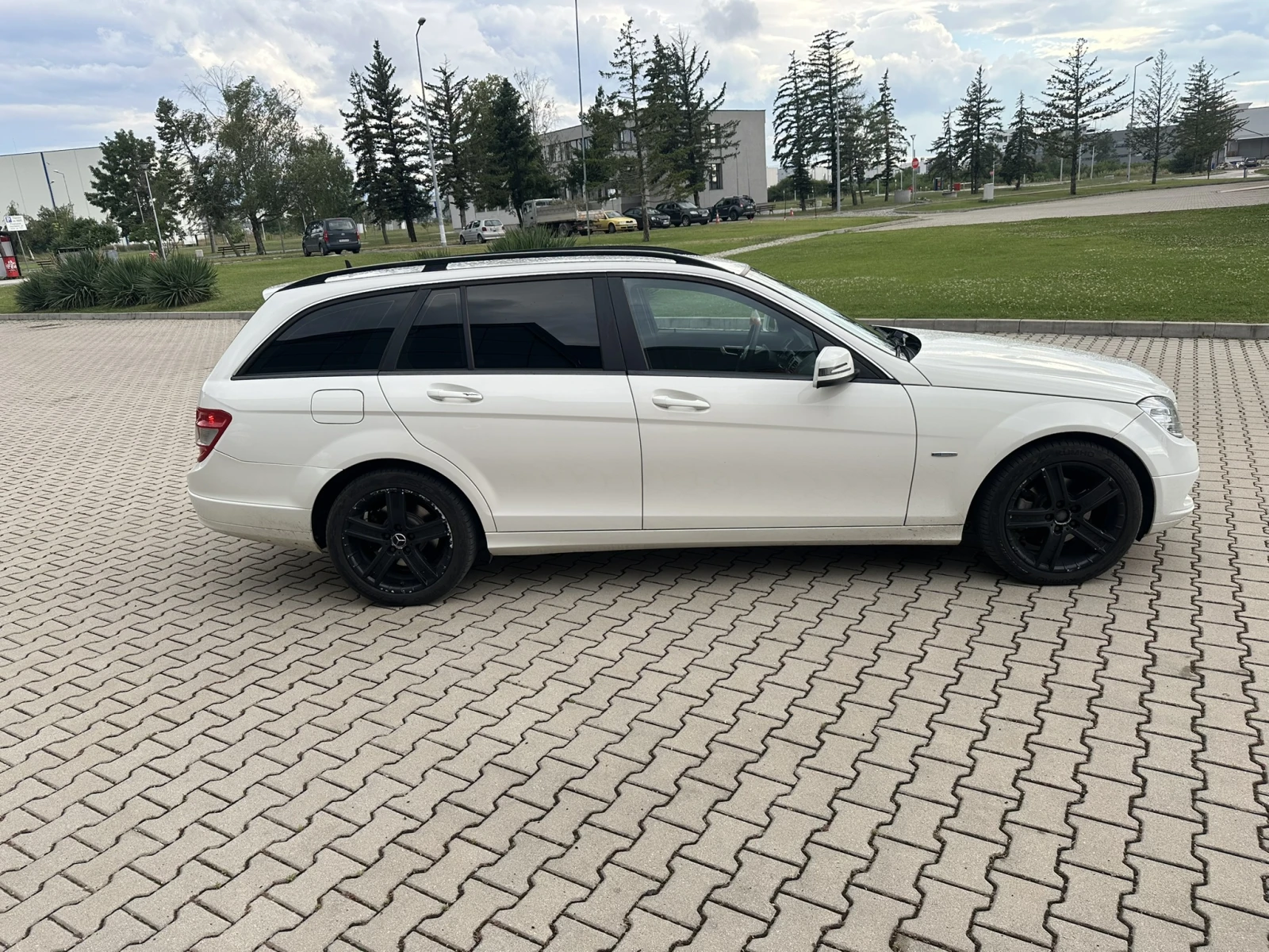 Mercedes-Benz C 220  2.2CDI Автомат, снимка 3 - Автомобили и джипове - 55256656