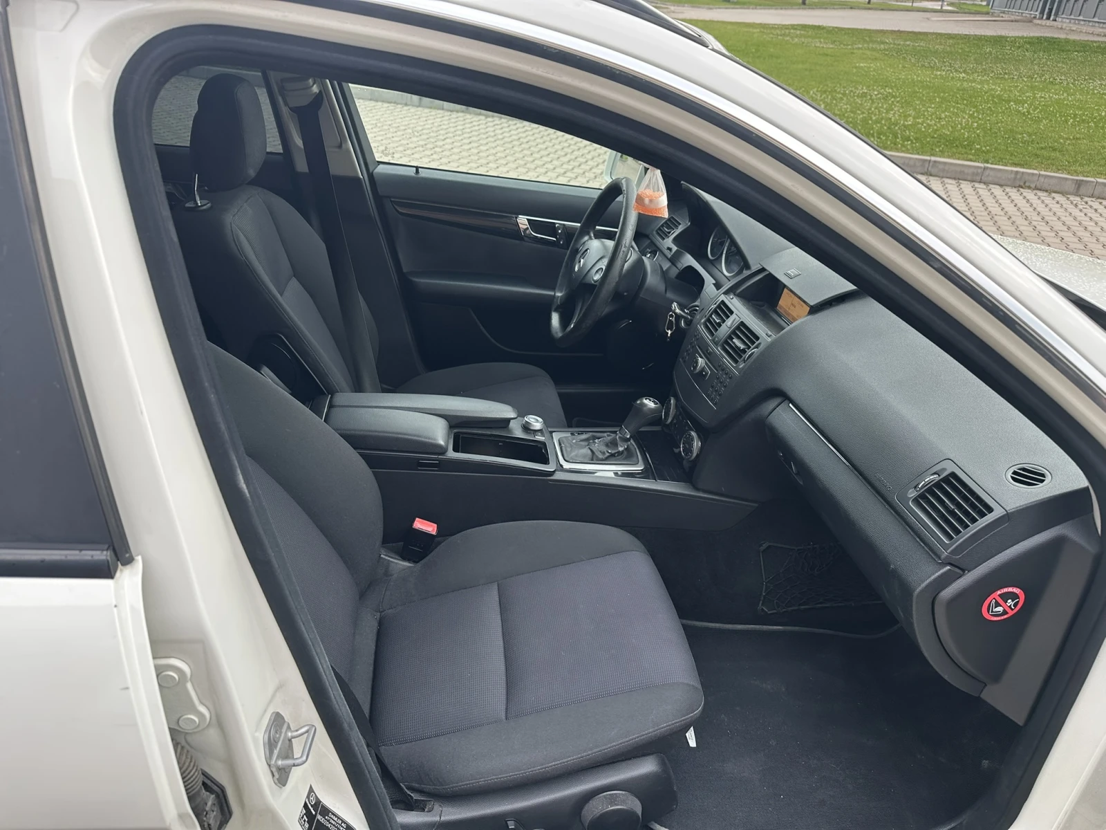 Mercedes-Benz C 220  2.2CDI Автомат, снимка 16 - Автомобили и джипове - 55256656