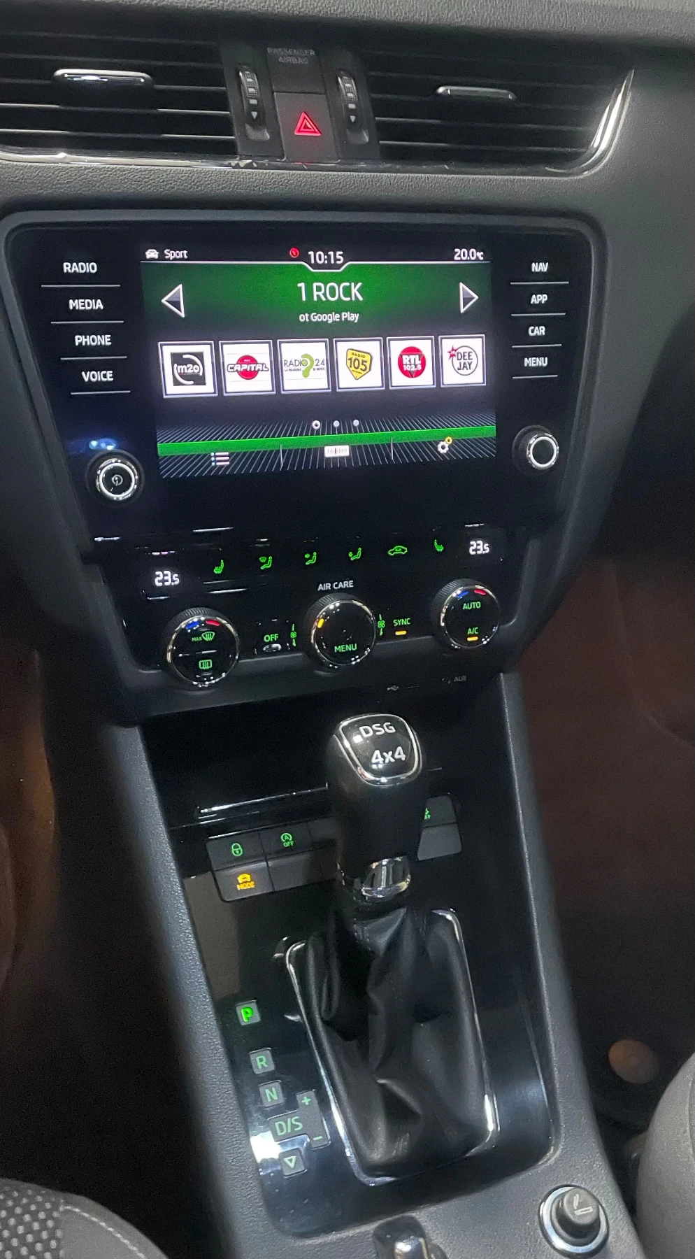 Skoda Octavia 2.0TDI 4x4 Automatic , снимка 8 - Автомобили и джипове - 55378274