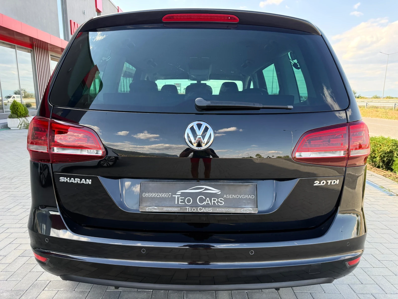 VW Sharan 2.0 TDI 150к.с FACELIFT / 6+ 1 / KOJA / NAVI , снимка 6 - Автомобили и джипове - 55397376