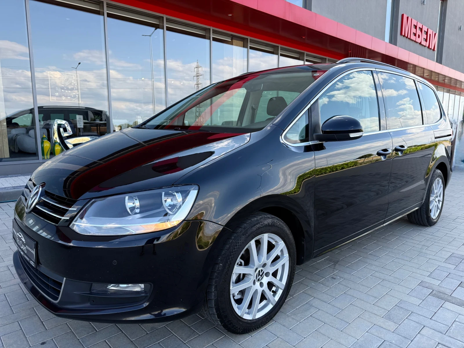 VW Sharan 2.0 TDI 150к.с FACELIFT / 6+ 1 / KOJA / NAVI , снимка 3 - Автомобили и джипове - 55397376