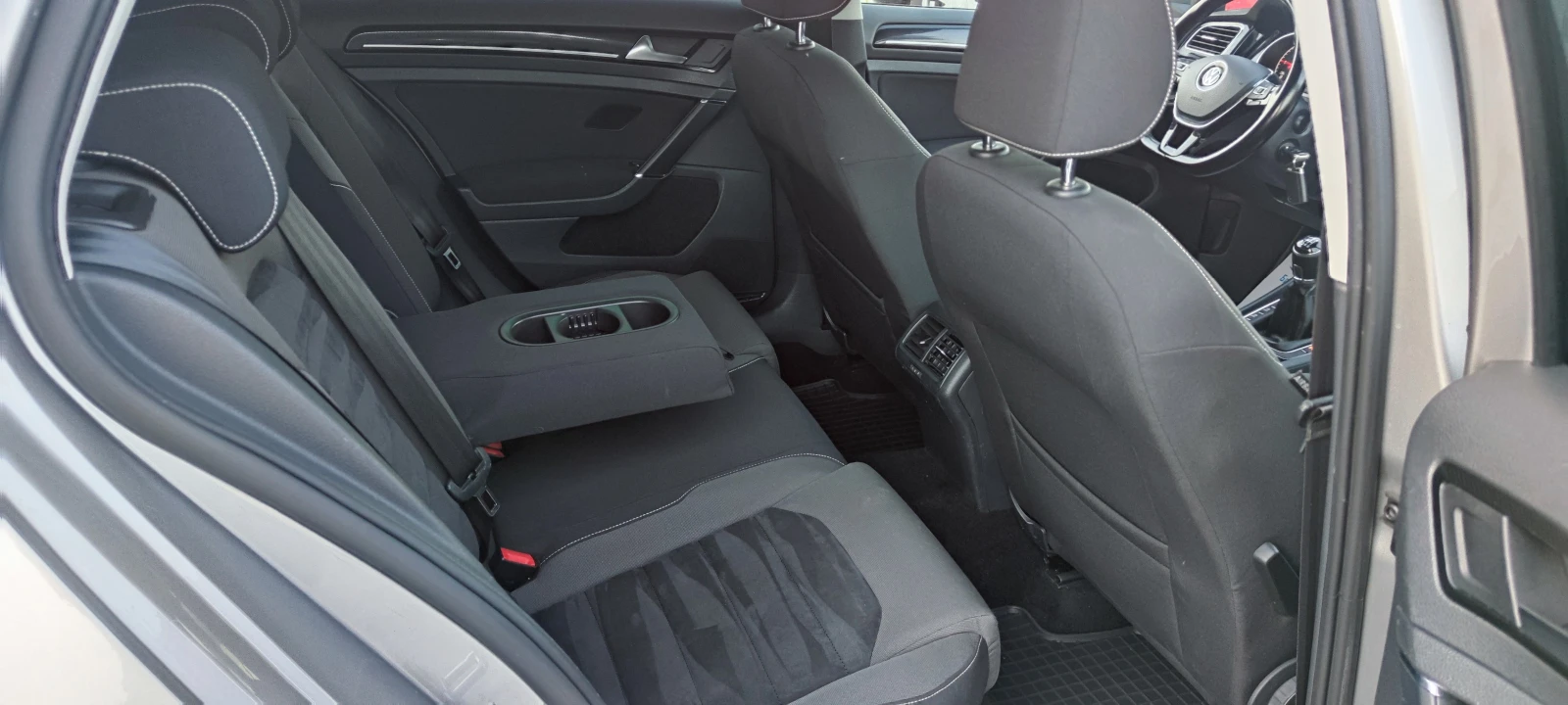 VW Golf 1.6TDI 4MOTION , снимка 11 - Автомобили и джипове - 55602801