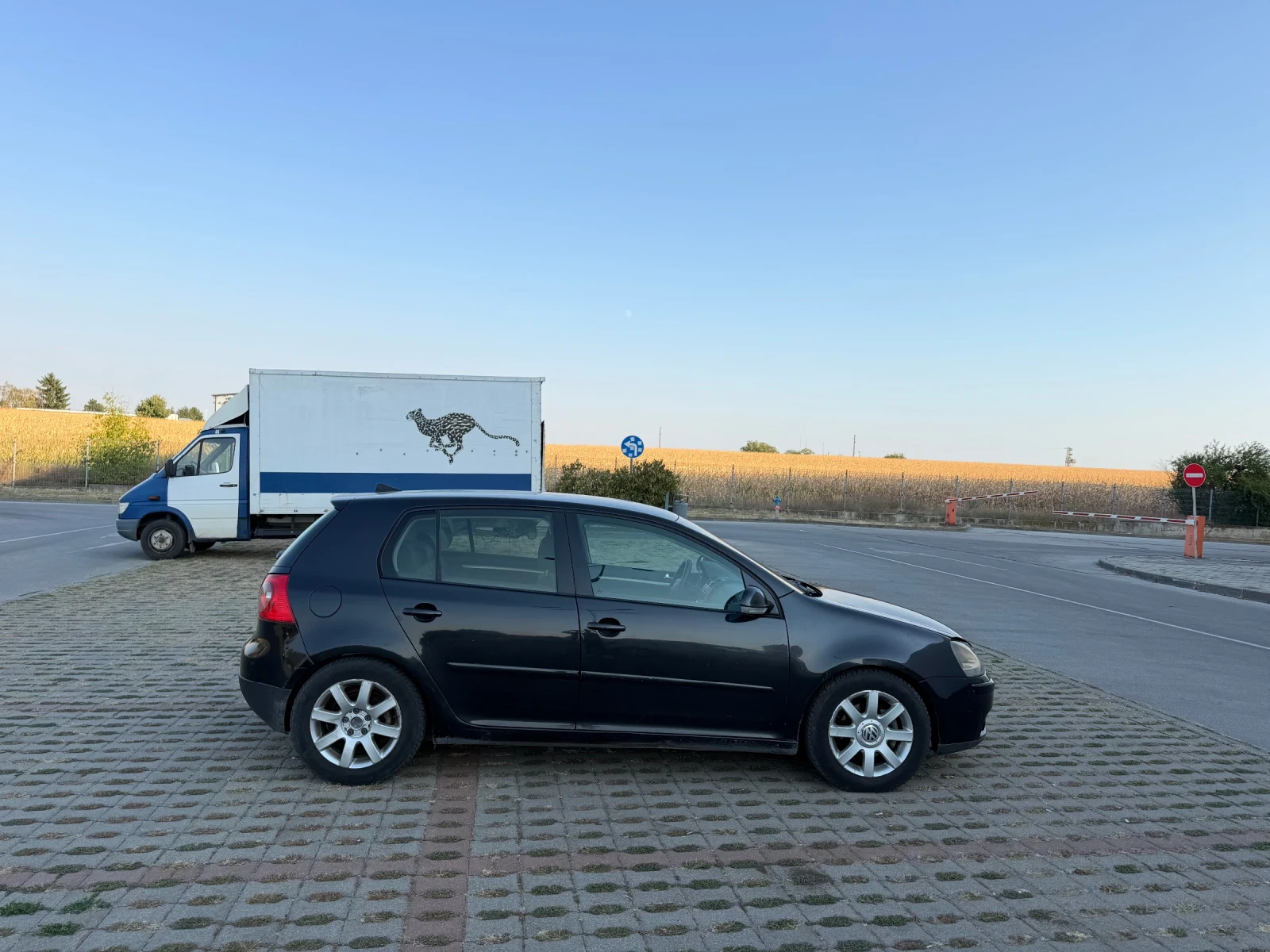 VW Golf 2.0 140 КОНЯ, снимка 5 - Автомобили и джипове - 55771508