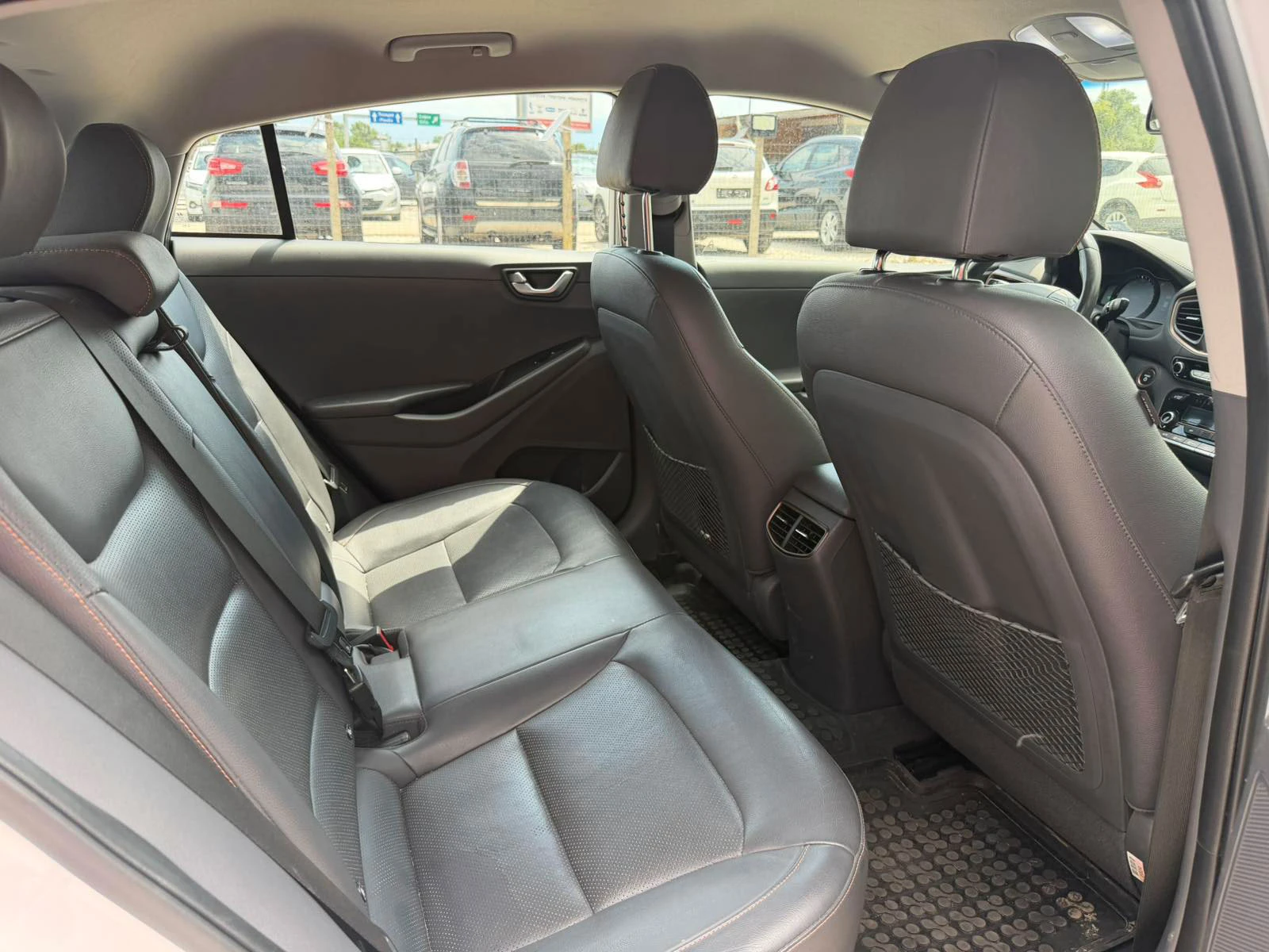 Hyundai Ioniq Premium, снимка 14 - Автомобили и джипове - 55989763