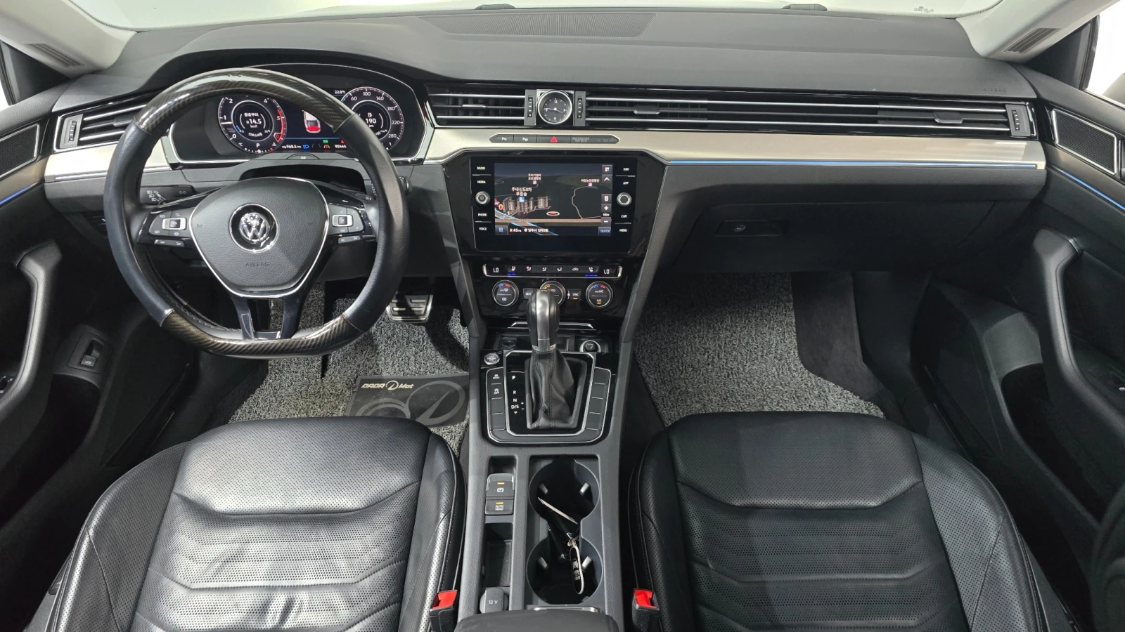 VW Arteon 2.0 TDI Premium | Шибедах | LED | HUD, снимка 6 - Автомобили и джипове - 56068346