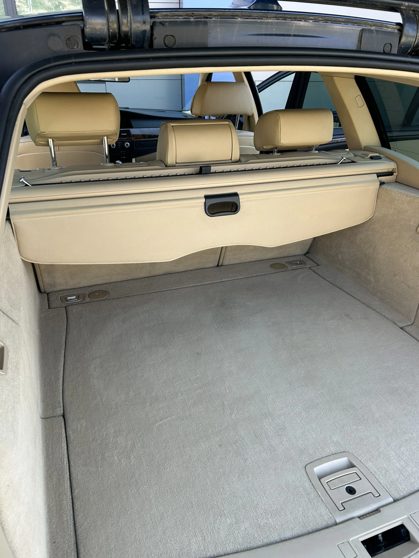BMW 530 E61 Facelift, снимка 16 - Автомобили и джипове - 56160046