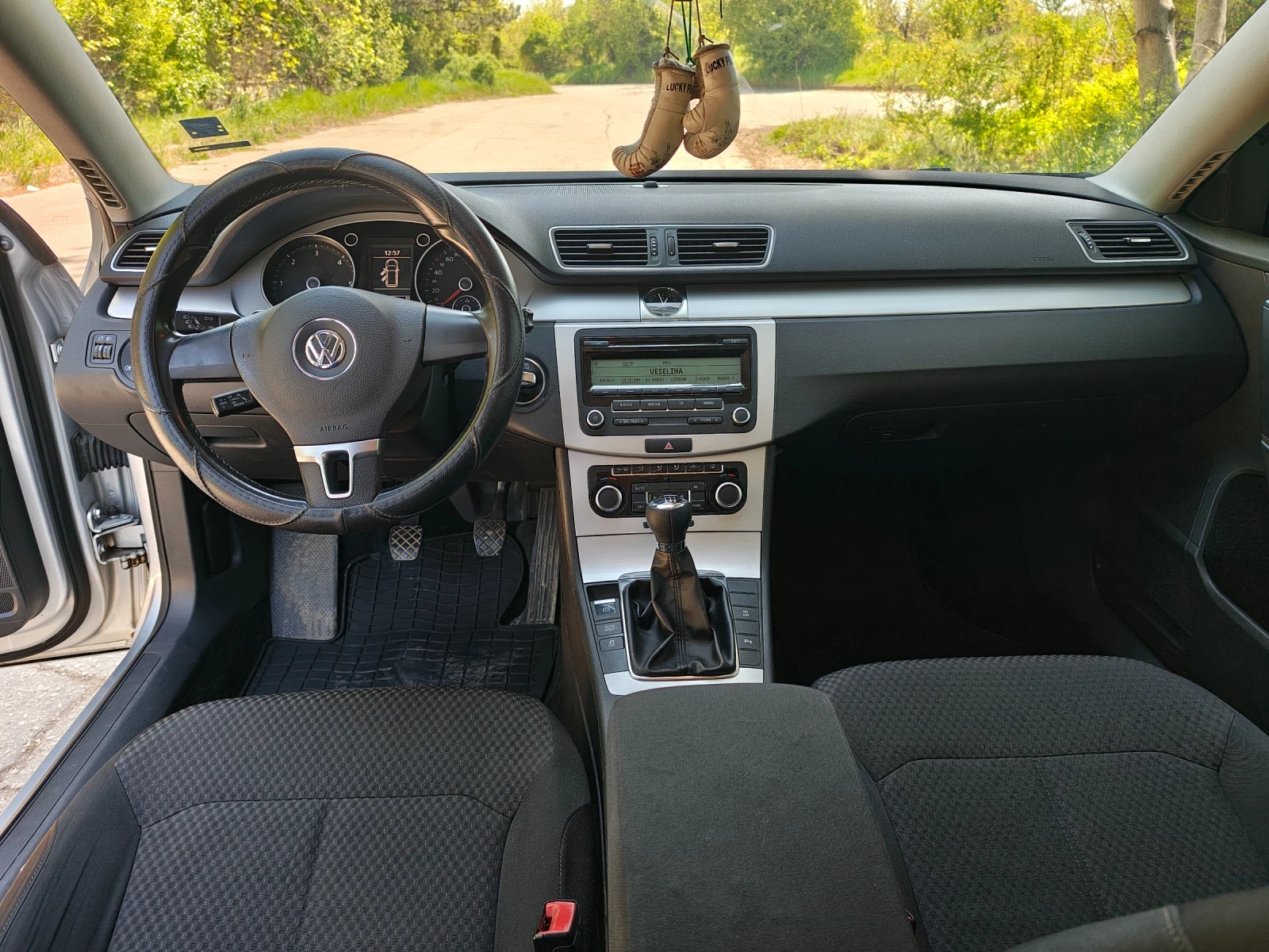 VW Passat, снимка 10 - Автомобили и джипове - 56352819