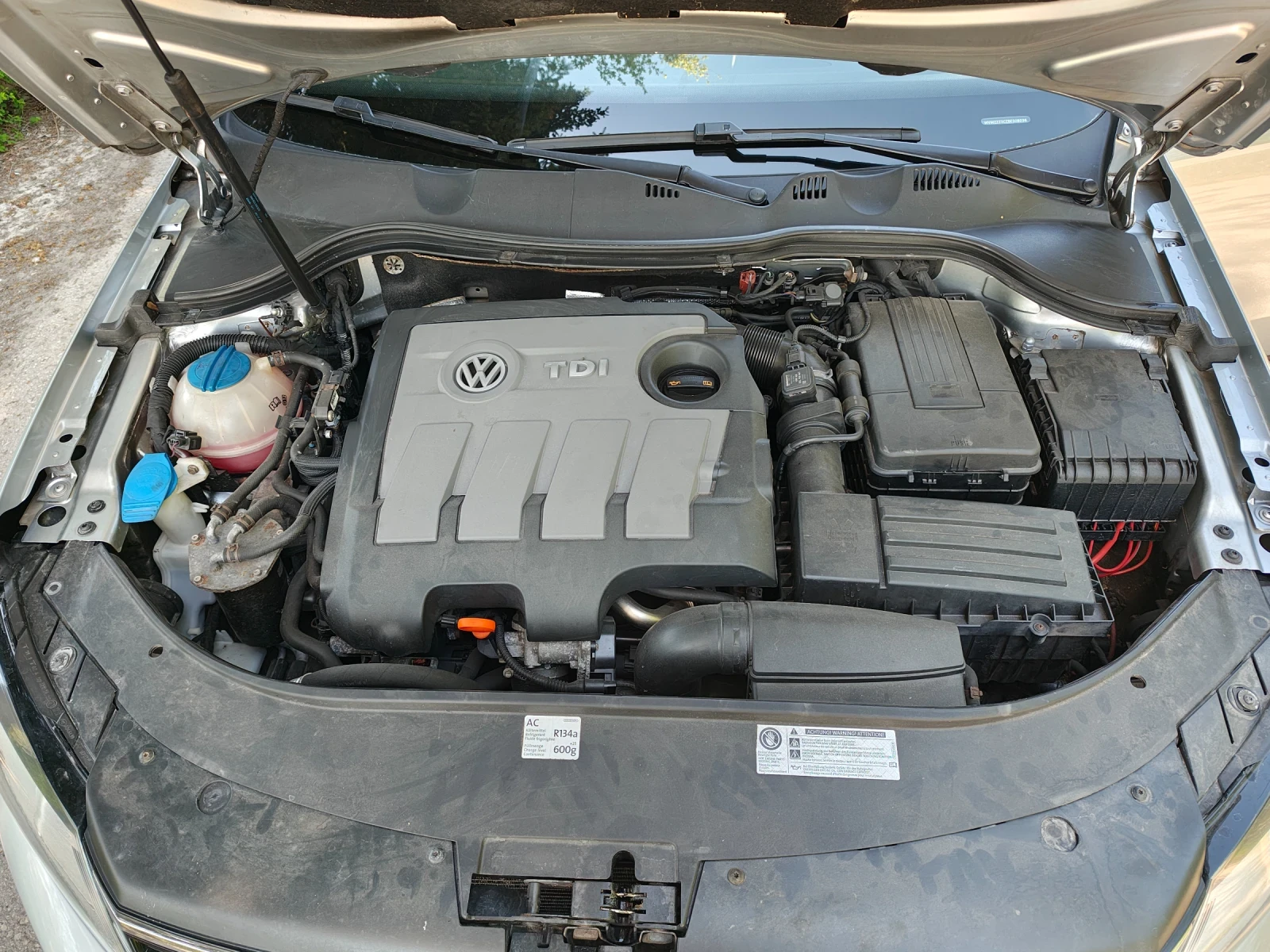 VW Passat, снимка 12 - Автомобили и джипове - 56352819