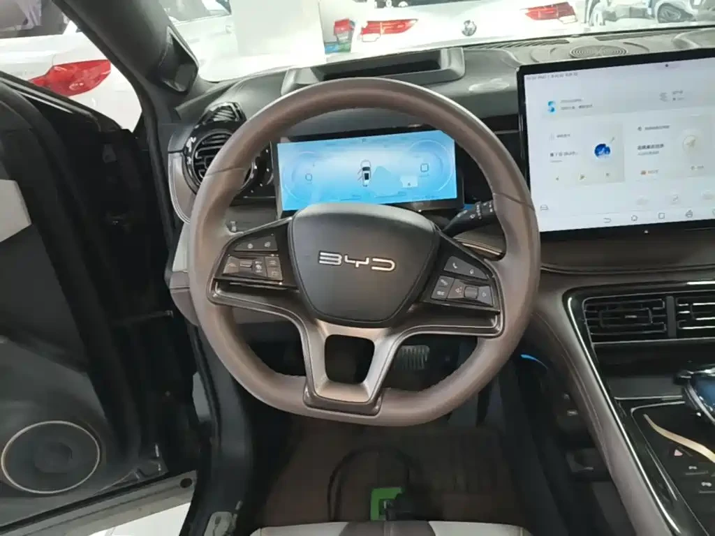 BYD Sealion 7 Frigate 07 2023 DM-i 205KM Flagship | Mobile.bg � ����������� 10