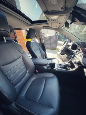 Toyota Rav4 XLE Premium AWD, Distronic, Кожа, JBL Audio, LED, снимка 8