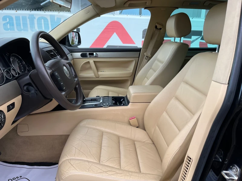 VW Touareg 2.5TDI-174кс= АВТОМАТ= 4х4= НАВИ= КОЖА, снимка 7 - Автомобили и джипове - 46929823