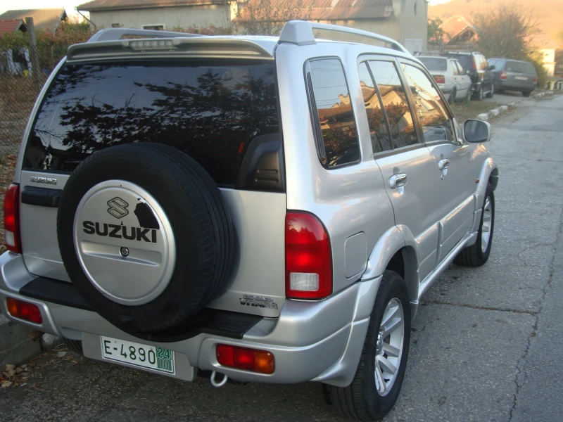 Suzuki Grand vitara 2.0 Гърция, снимка 3 - Автомобили и джипове - 47854526