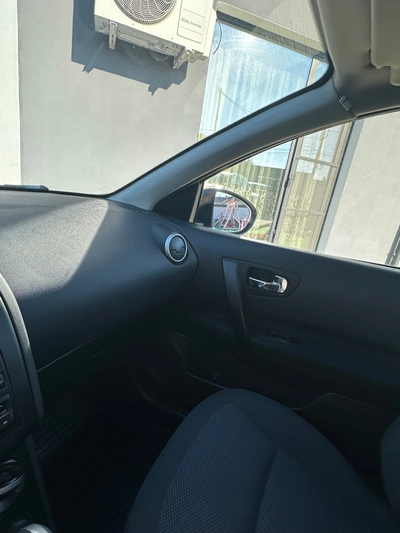 Nissan Qashqai, снимка 9 - Автомобили и джипове - 48950454