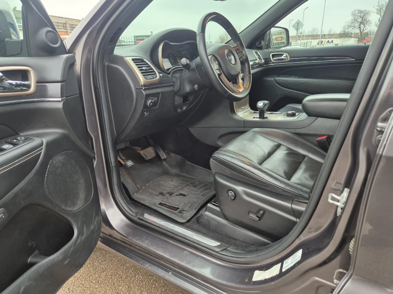 Jeep Grand cherokee OVERLAND, снимка 9 - Автомобили и джипове - 53191454