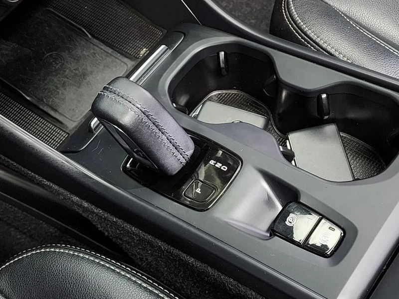 Volvo XC40 T4 Momentum| 190�.�.| ���.��������� | Mobile.bg � ����������� 9