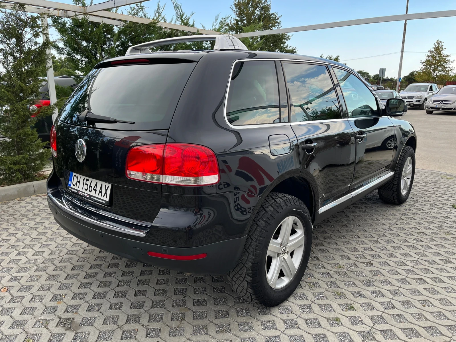 VW Touareg 2.5TDI-174кс= АВТОМАТ= 4х4= НАВИ= КОЖА - изображение 3