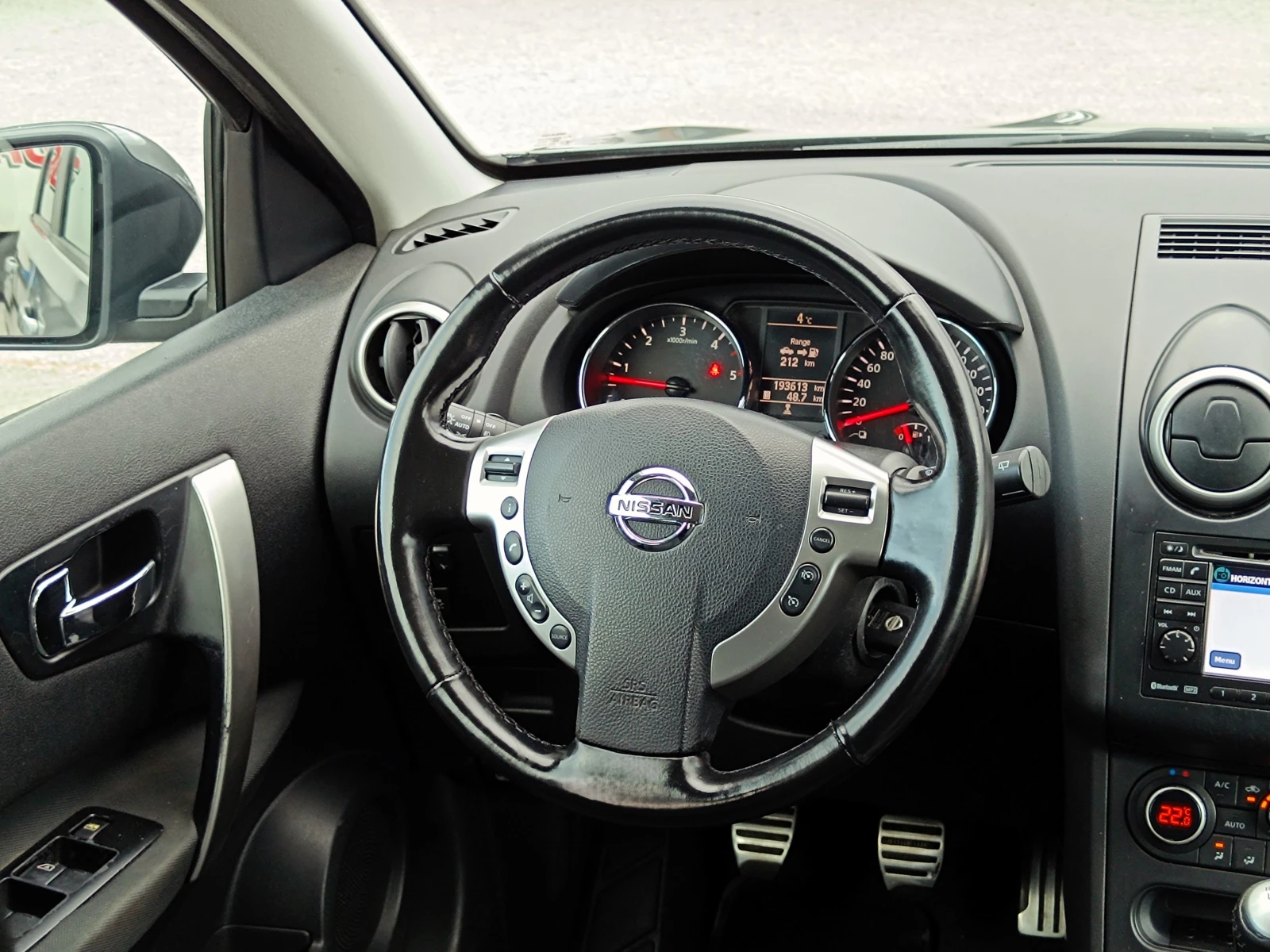 Nissan Qashqai 2.0 DCi* 4x4* NAVI* КАМЕРА* ПАНОРАМА*  | Mobile.bg — изображение 11
