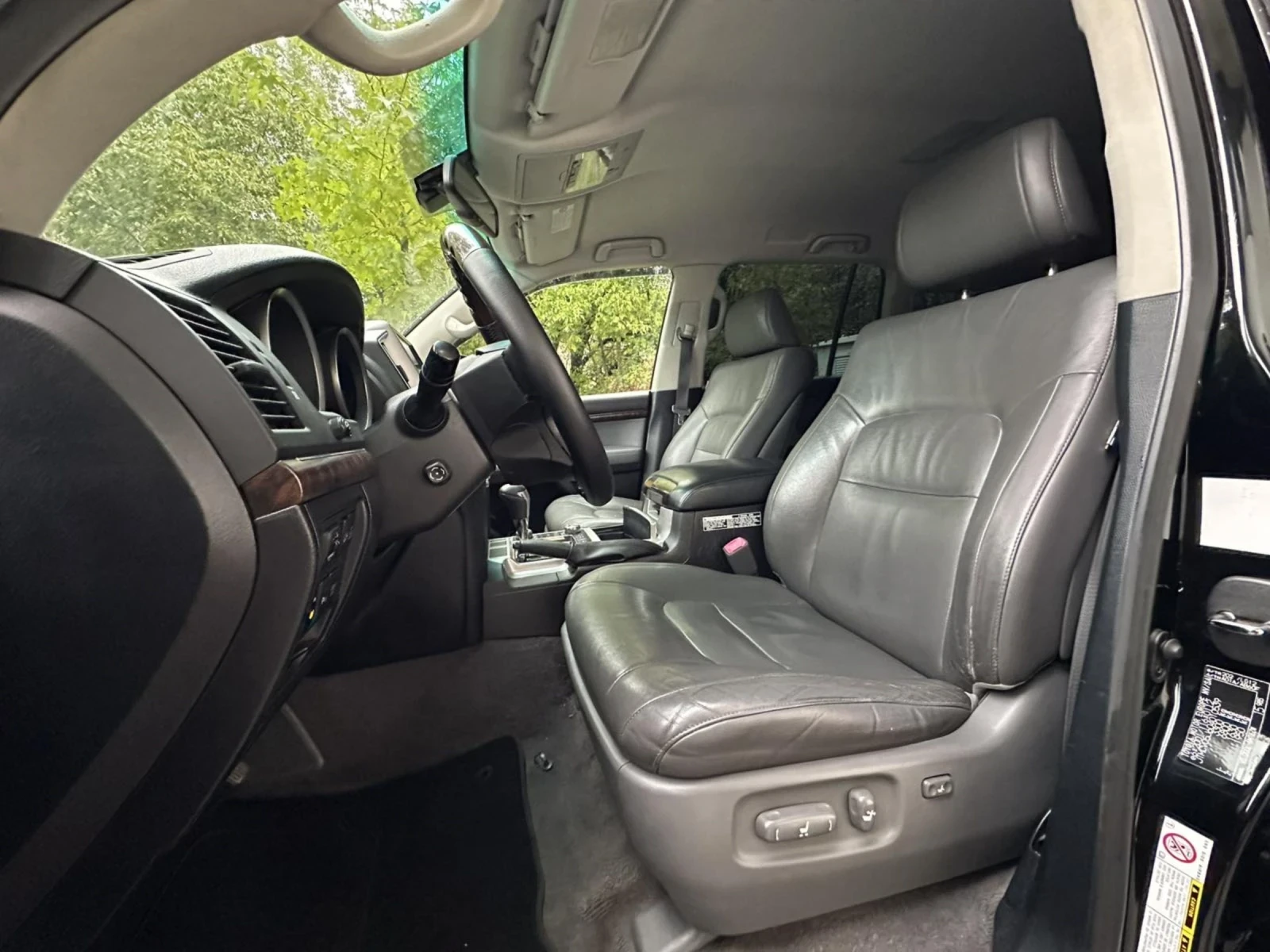 Toyota Land cruiser 200 / 4.5D / FACE 2020 - изображение 10