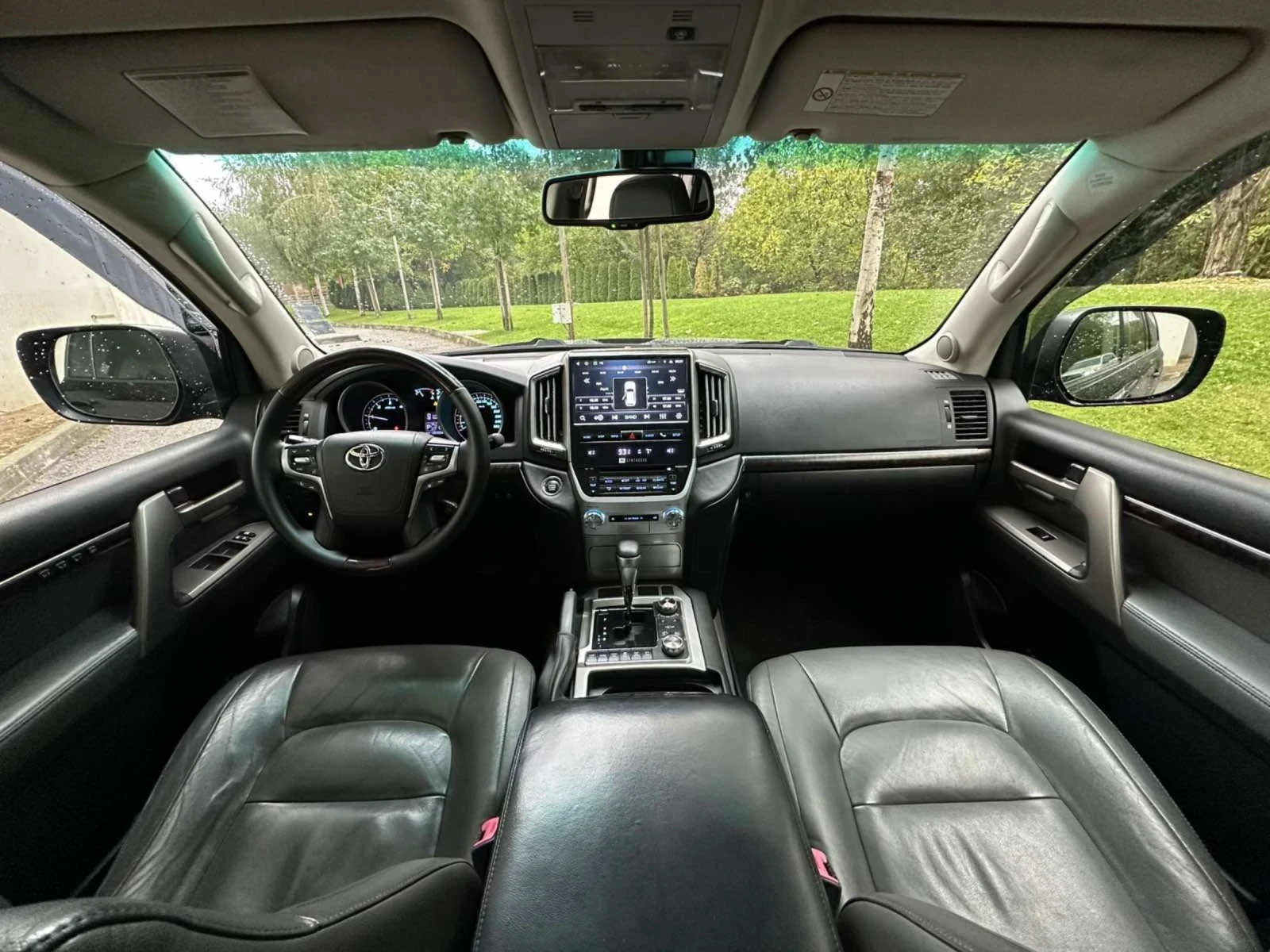 Toyota Land cruiser 200 / 4.5D / FACE 2020 | Mobile.bg   12