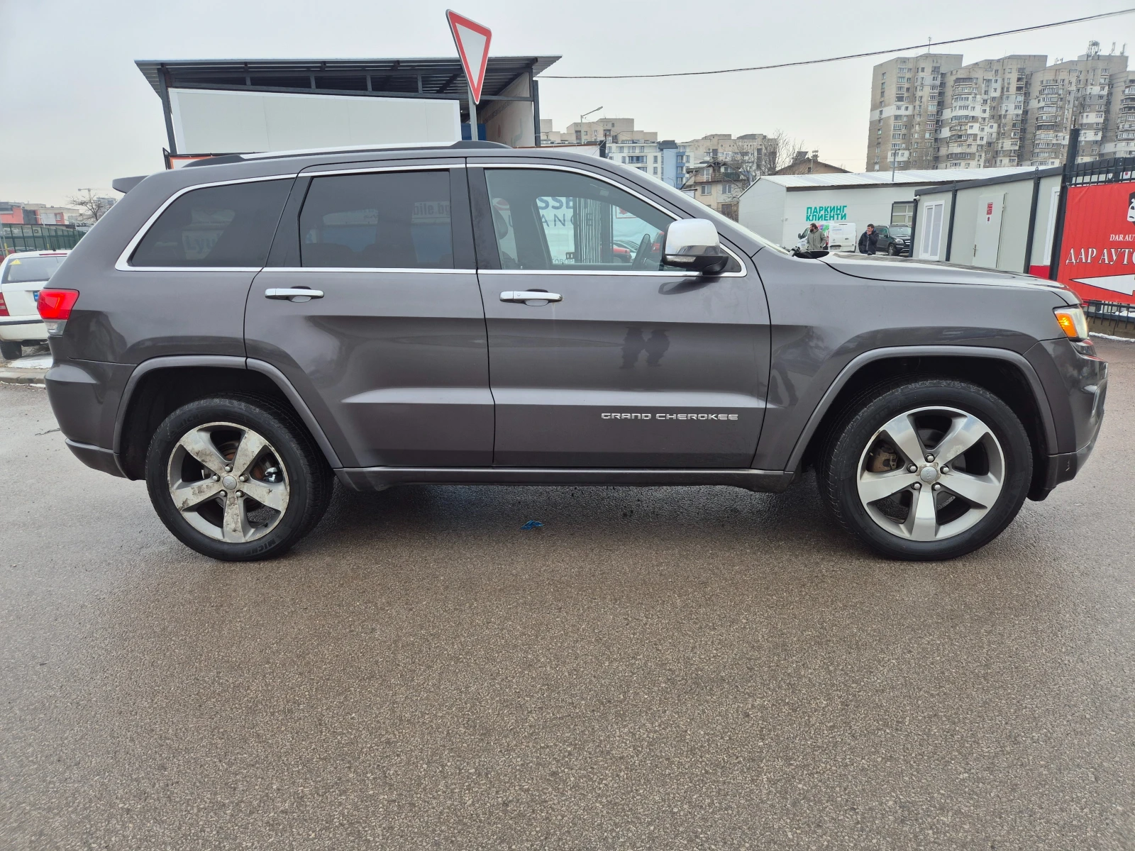 Jeep Grand cherokee OVERLAND - изображение 4