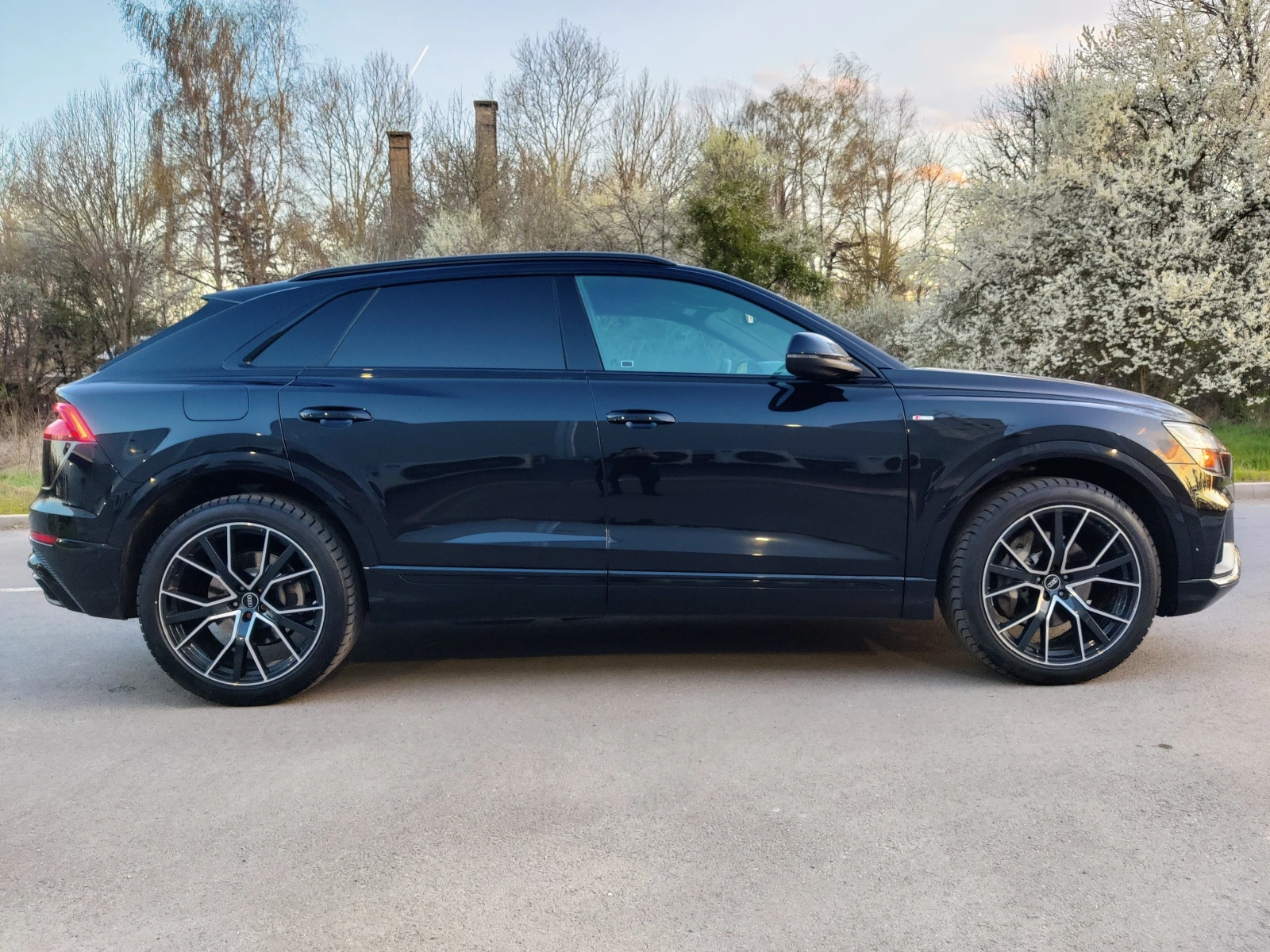 Audi Q8 55 TFSI QUATTRO BLACK OPTICS PRESTIGE S-LINE, снимка 6 - Автомобили и джипове - 54227836