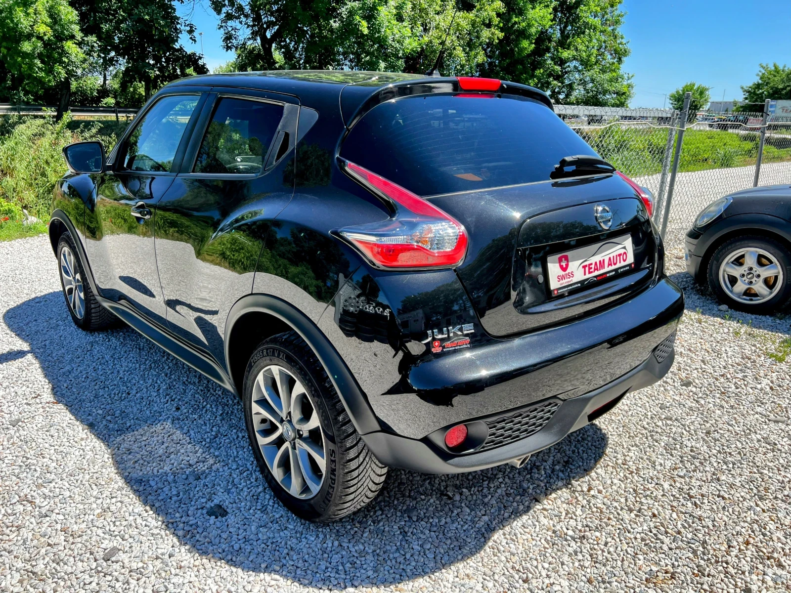 Nissan Juke 1.6i 133000km AUTOMATIK EURO6, снимка 6 - Автомобили и джипове - 54719176