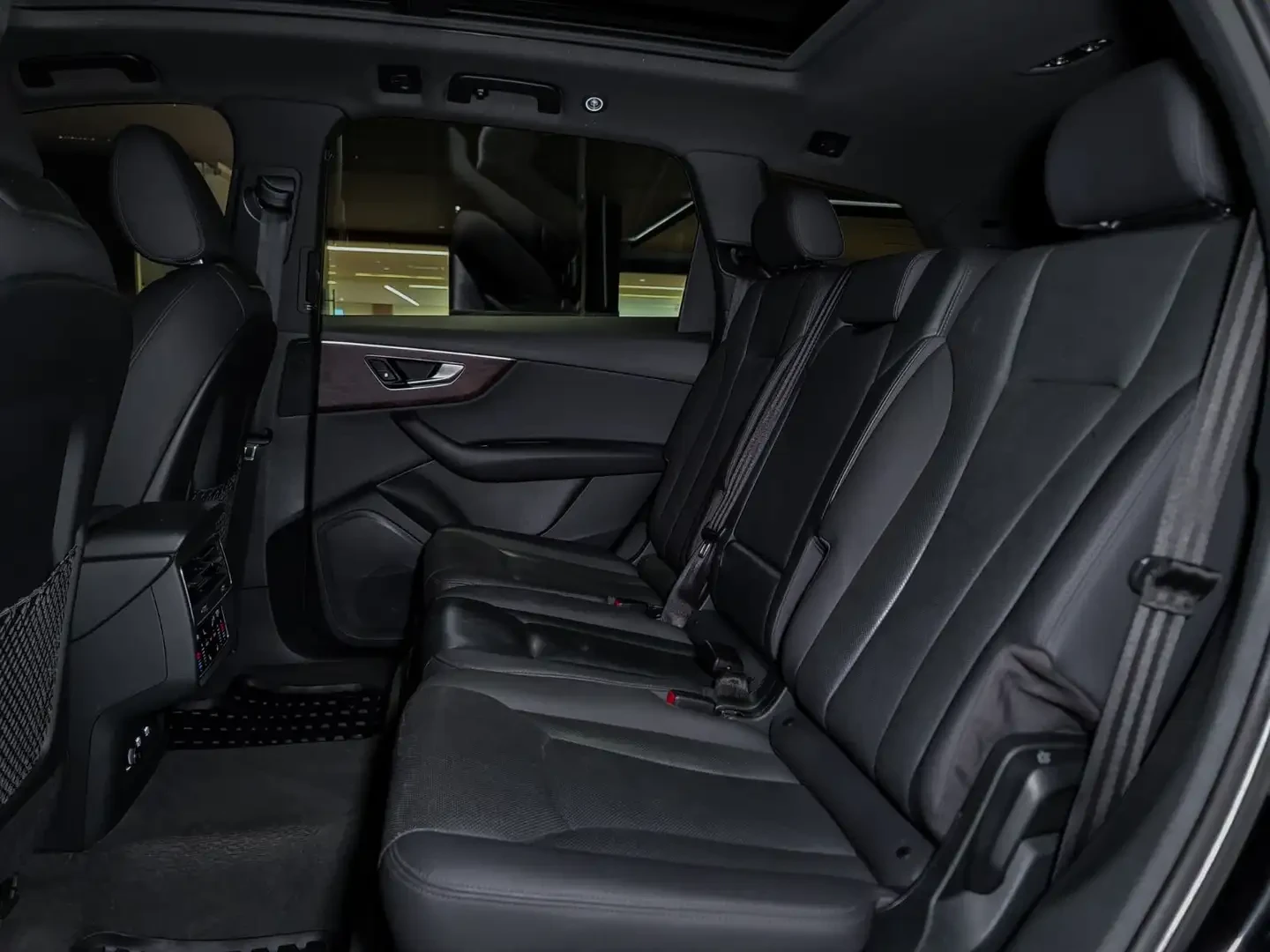 Audi Q7 55TFSI* MATRIX* S* LINE* ОБДУХВАНЕ* 7* МЕСТА* 360К, снимка 13 - Автомобили и джипове - 55058452