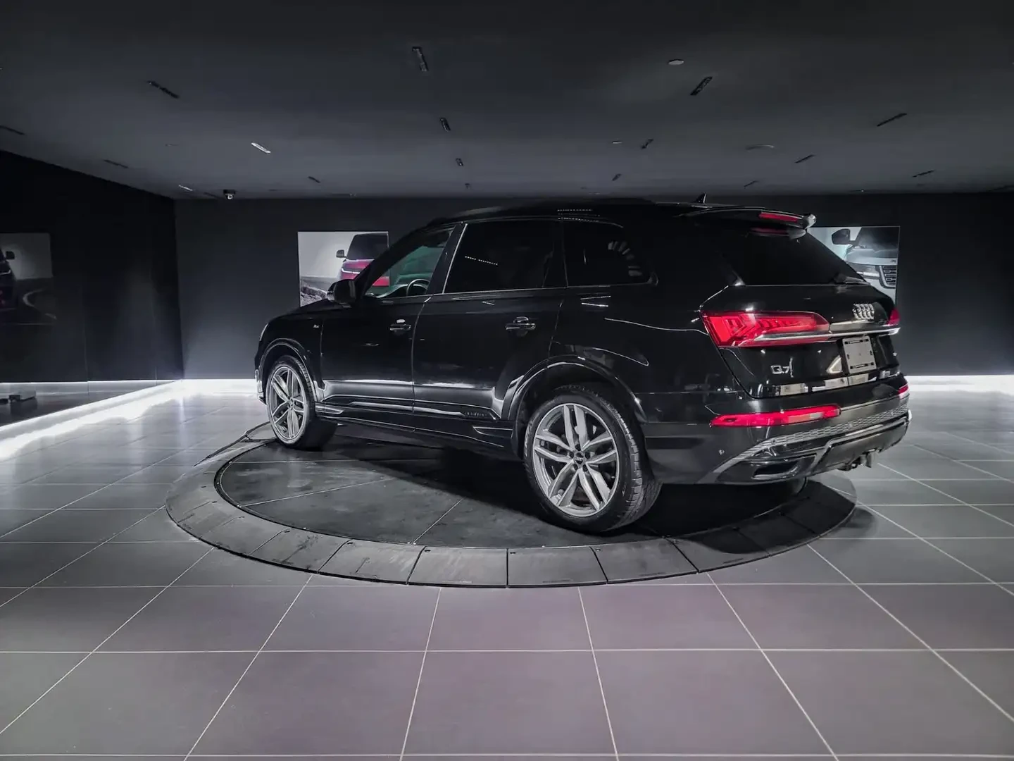 Audi Q7 55TFSI* MATRIX* S* LINE* ОБДУХВАНЕ* 7* МЕСТА* 360К, снимка 4 - Автомобили и джипове - 55058452