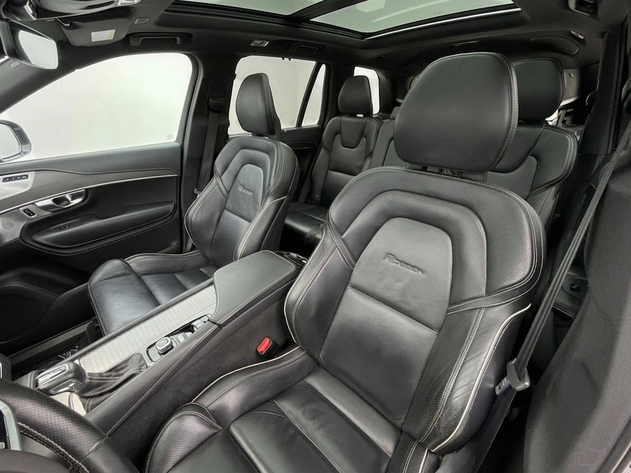 Volvo Xc90 T6 AWD R-Design, снимка 8 - Автомобили и джипове - 55324374