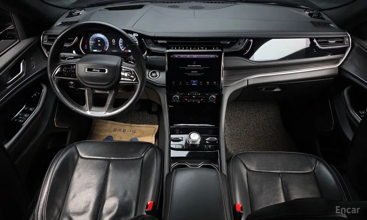 Jeep Grand cherokee * AWD* Virtual* Подгрев* Пано* 360* Дистроник* , снимка 8 - Автомобили и джипове - 55692749
