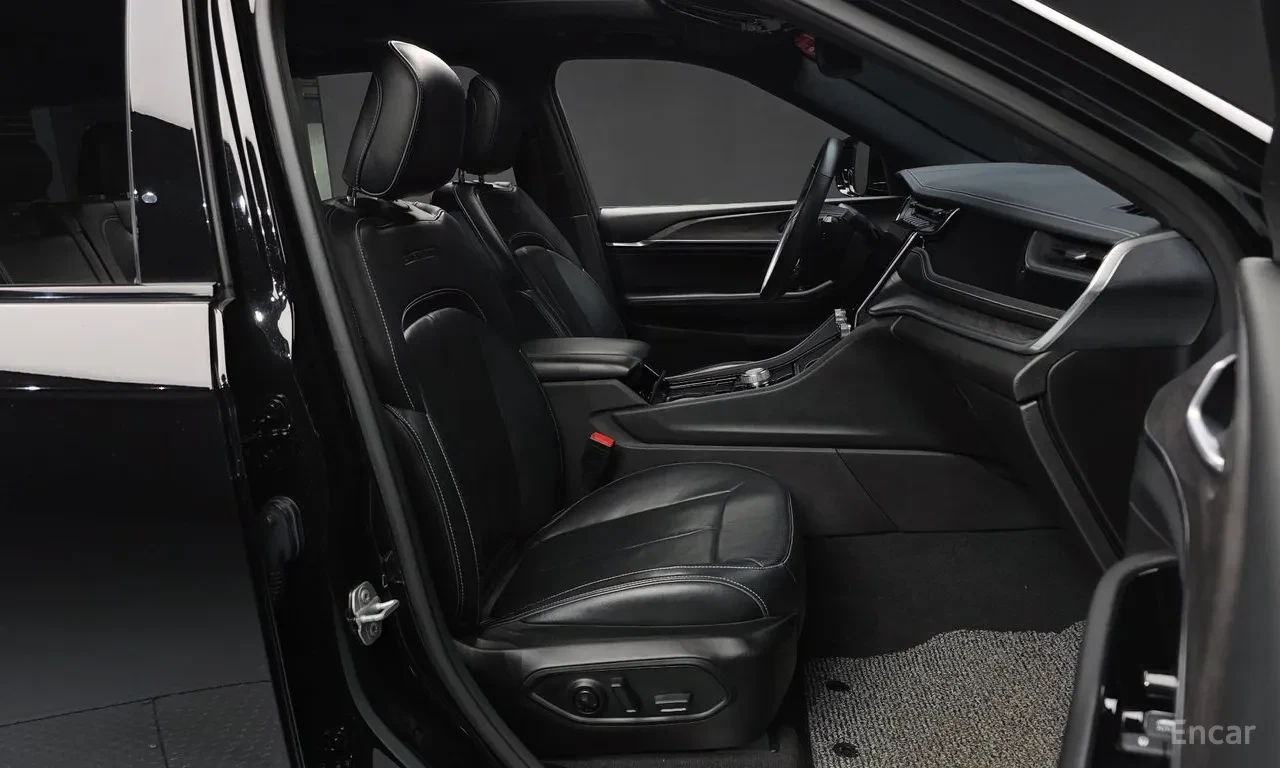 Jeep Grand cherokee * AWD* Virtual* Подгрев* Пано* 360* Дистроник* , снимка 11 - Автомобили и джипове - 55692749
