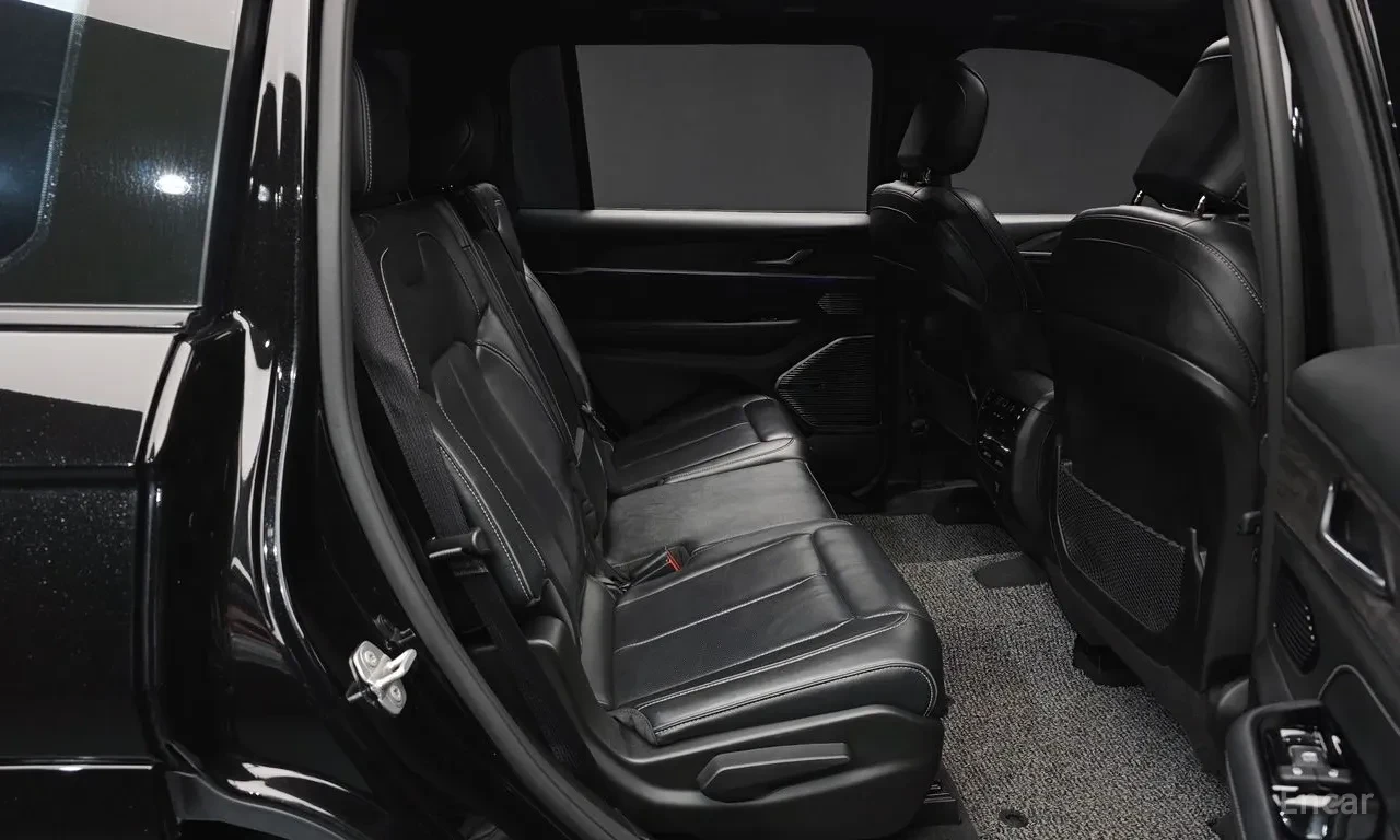 Jeep Grand cherokee * AWD* Virtual* Подгрев* Пано* 360* Дистроник* , снимка 13 - Автомобили и джипове - 55692749