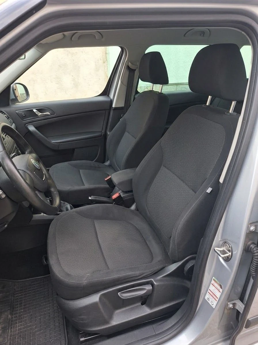 Skoda Yeti 2.0 TDI 4X4, снимка 6 - Автомобили и джипове - 55904501