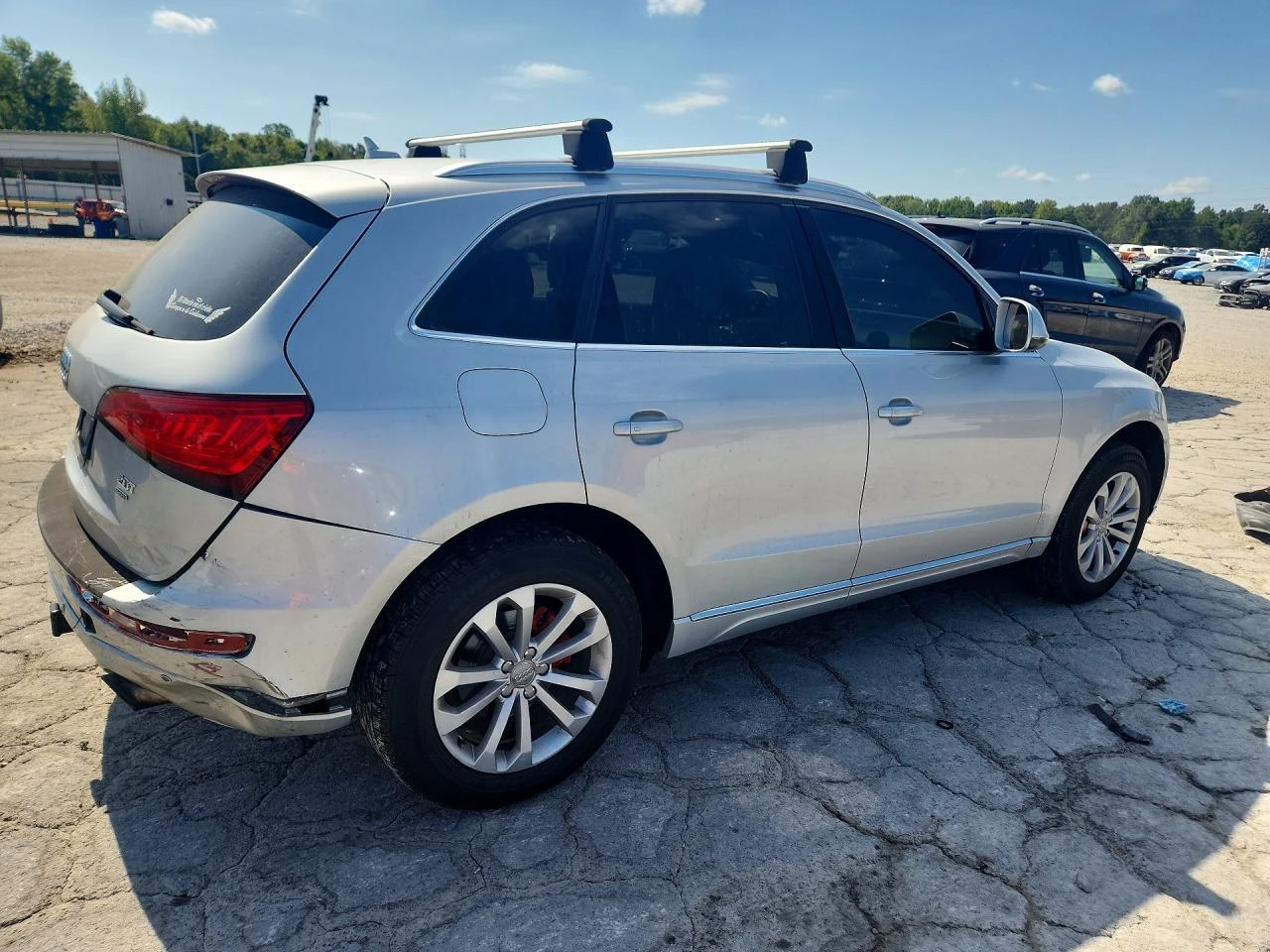 Audi Q5 2.0l Premium, снимка 3 - Автомобили и джипове - 56133799