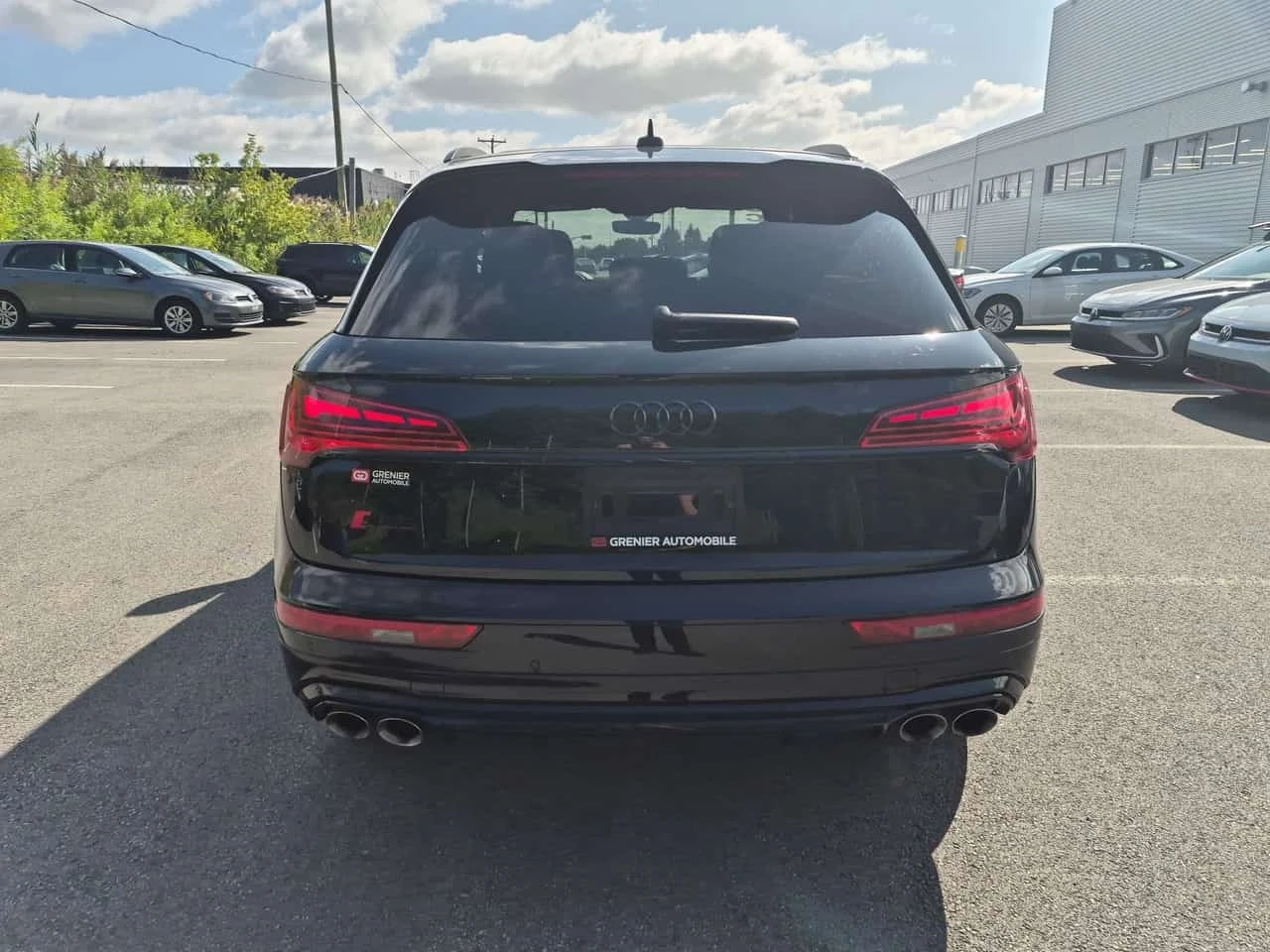 Audi SQ5 * Progressiv * CARFAX * БЕЗ ПЪРВОНАЧАЛНА ВНОСКА, снимка 4 - Автомобили и джипове - 56240847