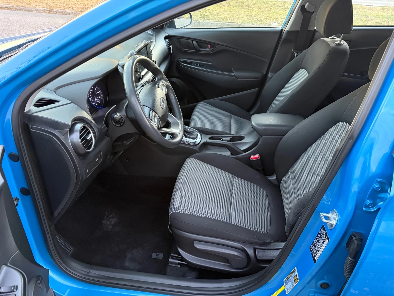 Hyundai Kona Kona 2019 2.0 обслужена TOP !, снимка 8 - Автомобили и джипове - 56341362