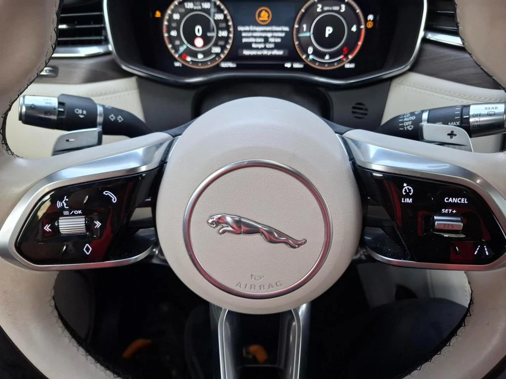 Jaguar F-PACE D200 BVA AWD Leather LED Navi, снимка 12 - Автомобили и джипове - 56711362