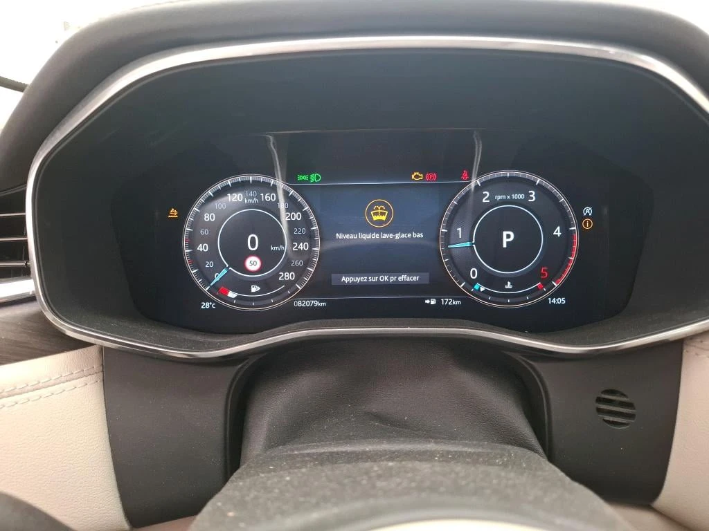 Jaguar F-PACE D200 BVA AWD Leather LED Navi, снимка 13 - Автомобили и джипове - 56711362