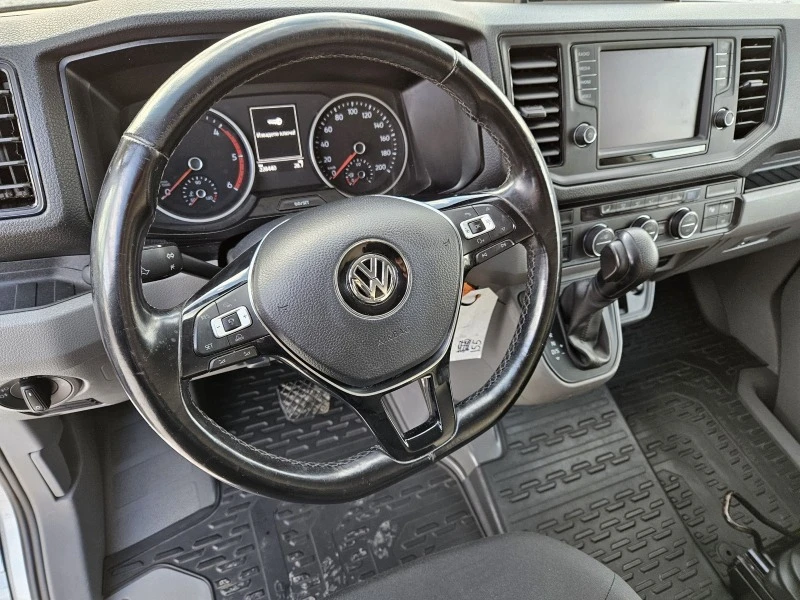 VW Crafter, снимка 10 - Бусове и автобуси - 43550791