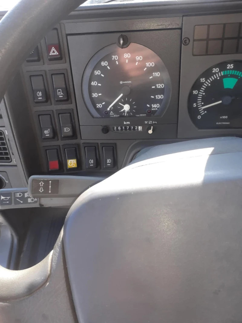 Iveco Daily, снимка 15 - Бусове и автобуси - 52633298