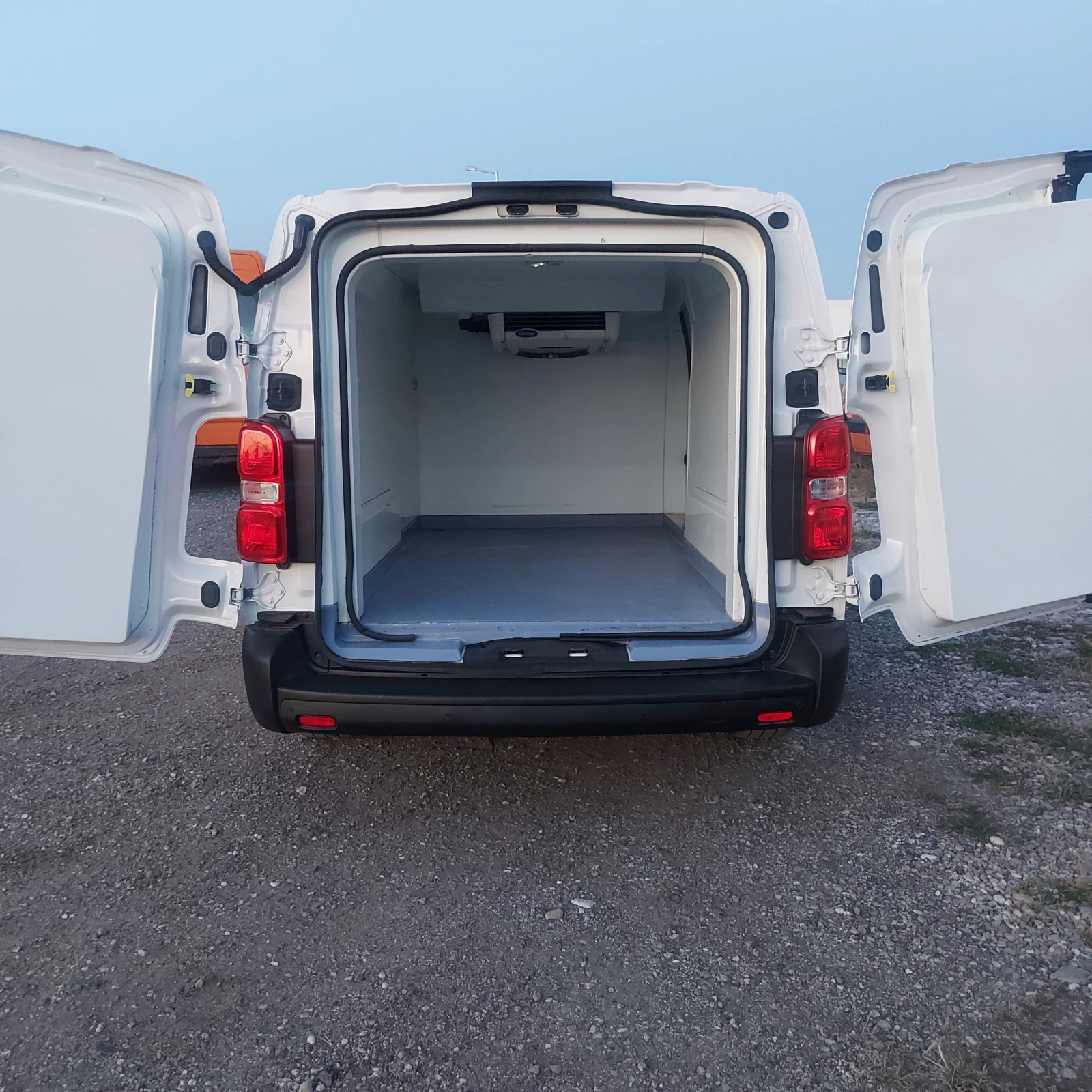 Citroen Jumpy хладилен с климатик, снимка 5 - Бусове и автобуси - 54991742