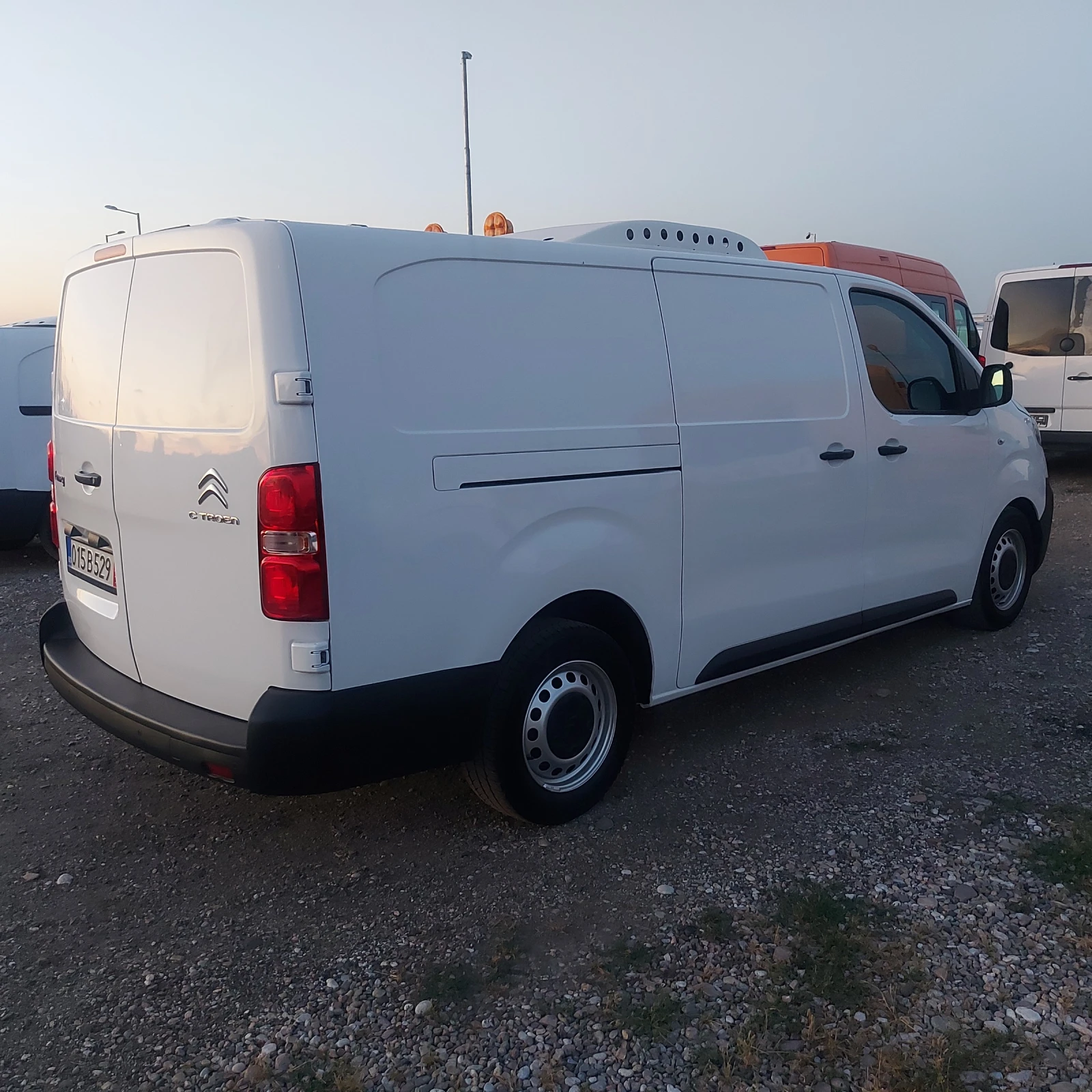 Citroen Jumpy хладилен с климатик, снимка 3 - Бусове и автобуси - 54991742