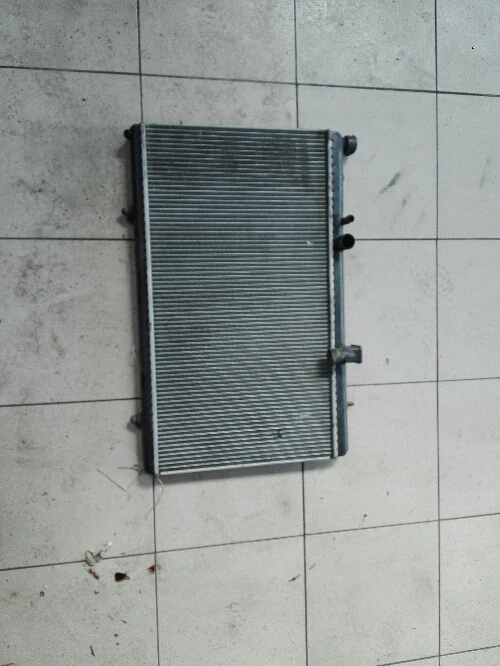 воден радиатор за Пежо 407