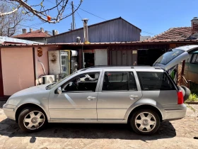 VW Bora 1.6i КАПАРИРАНА, снимка 3